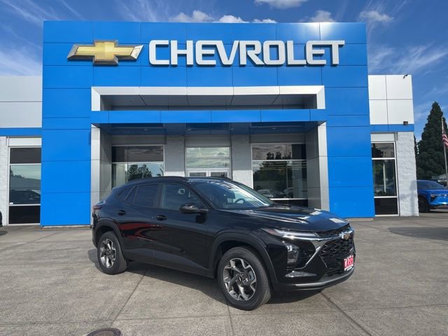 New 2025 Chevrolet Trax LT w/ LT Convenience Package