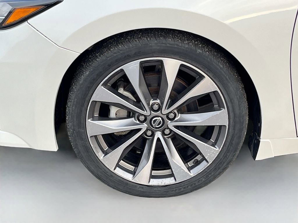 Used 2022 Nissan Maxima Platinum w/ Sport Mat Group FWD image 33