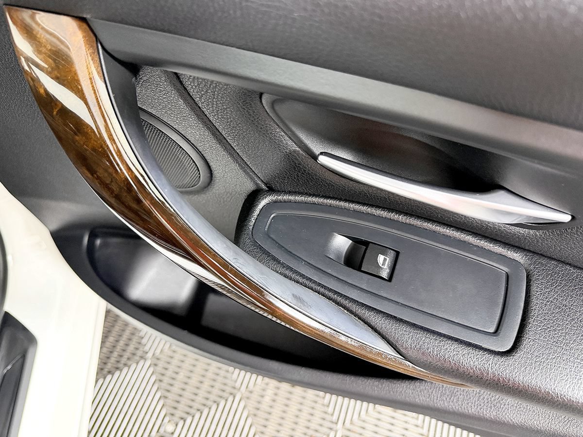 Used 2015 BMW 328i Sedan RWD image 44