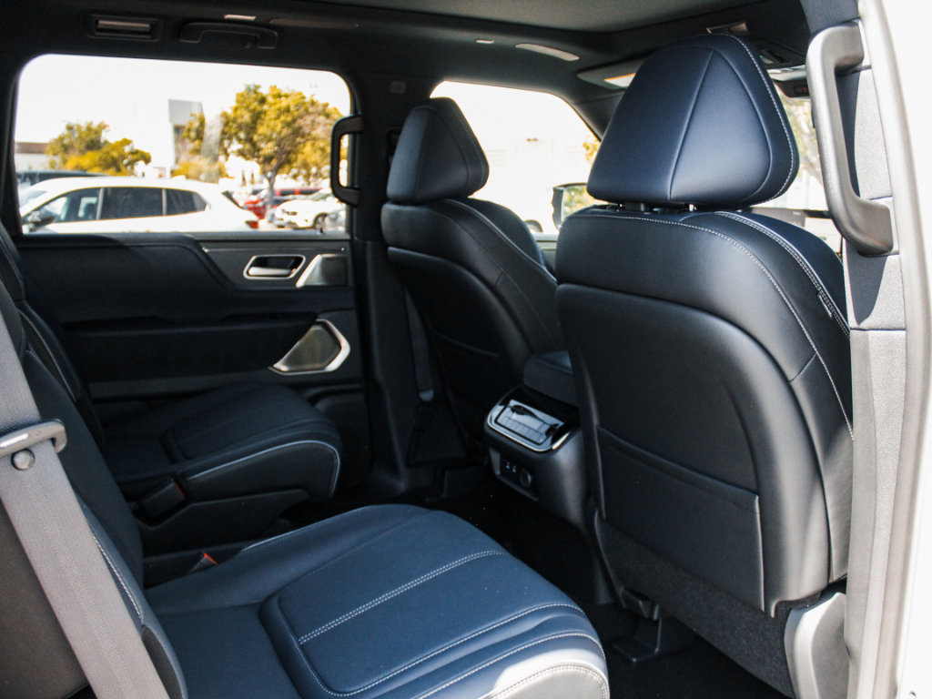 New 2027 INFINITI QX80 Sensory AWD/4WD image 28