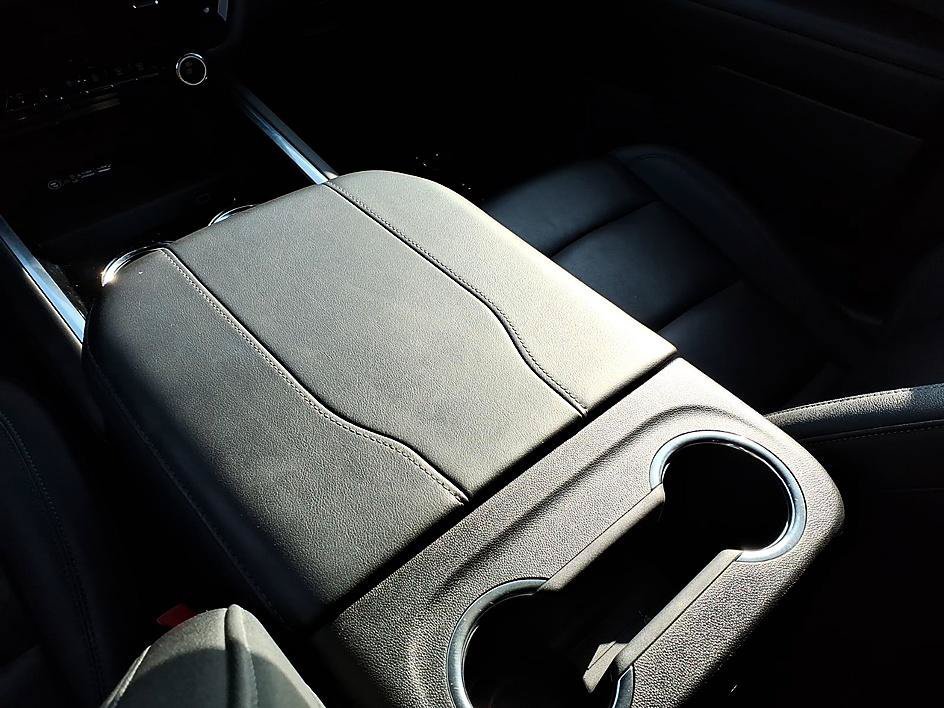 Used 2025 Chevrolet Tahoe LT AWD/4WD image 27