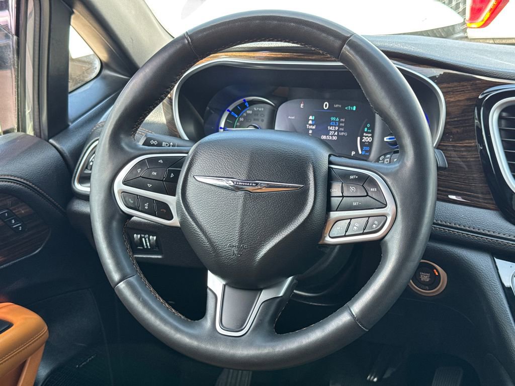 Certified 2023 Chrysler Pacifica Pinnacle FWD image 22