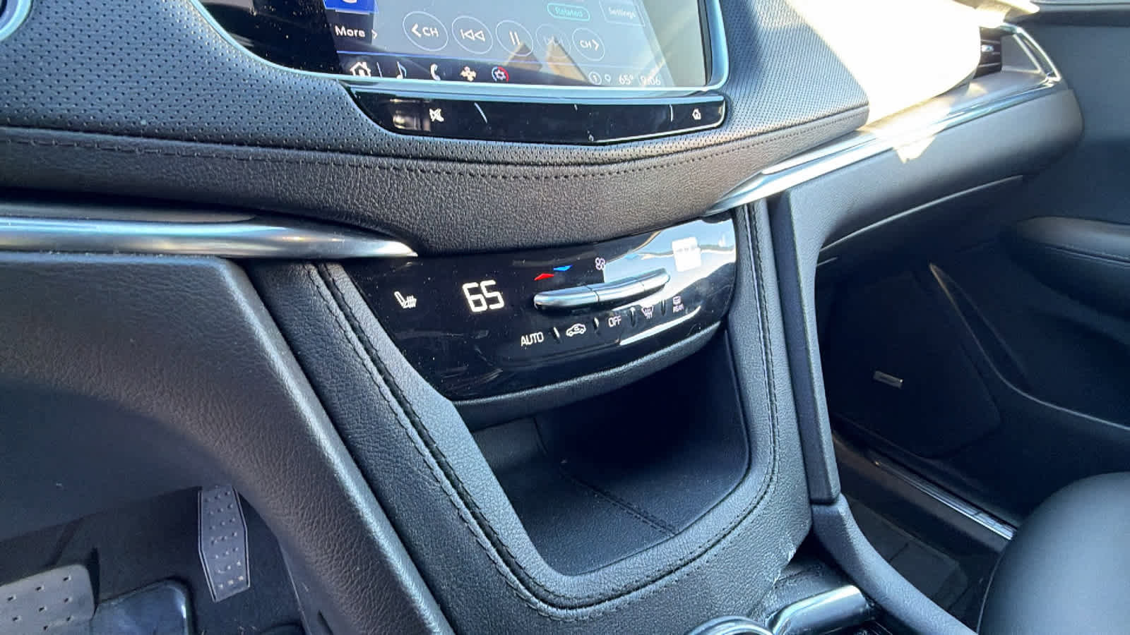 Used 2023 Cadillac XT5 Luxury image 14