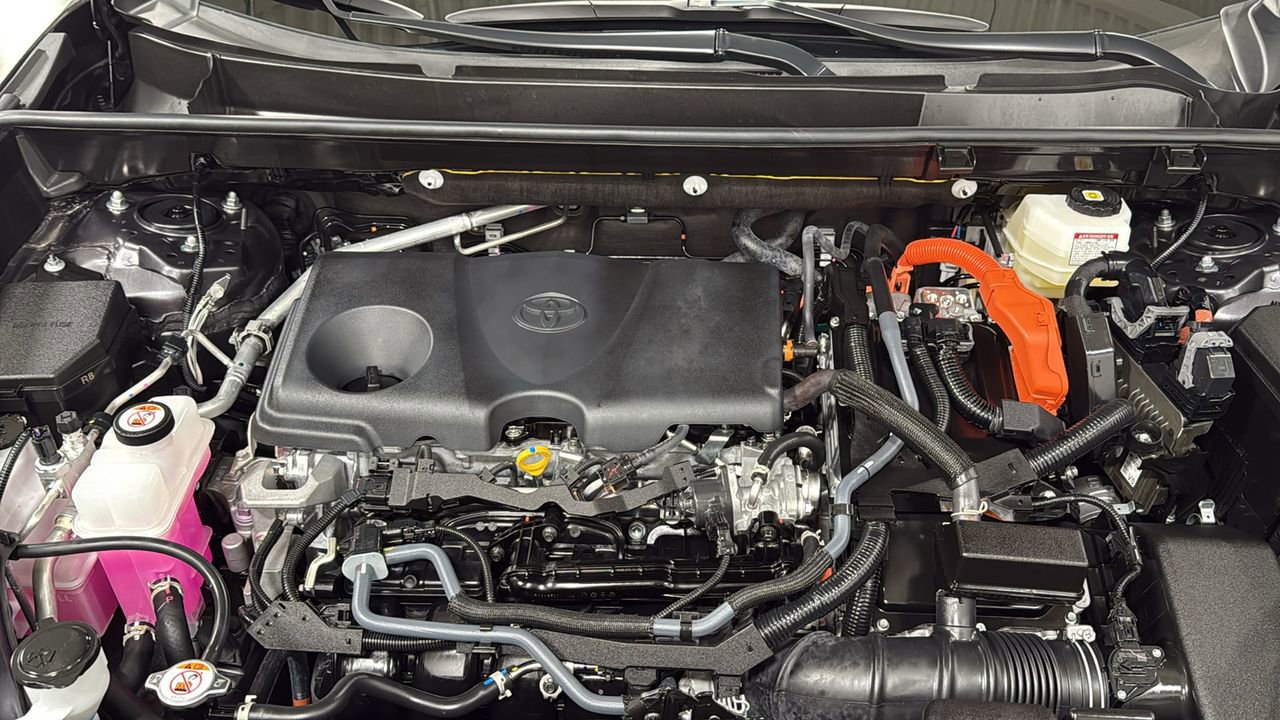 Certified 2025 Toyota RAV4 XLE w/ Convenience Package image 25