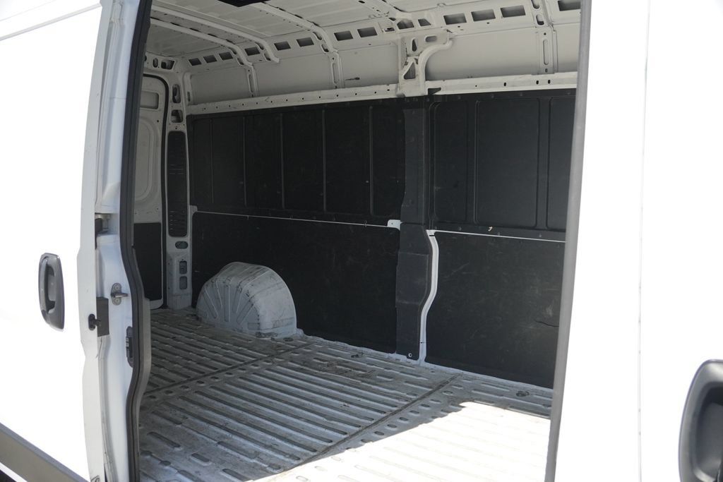 Used 2024 RAM ProMaster 2500 w/ Convenience Group FWD image 29
