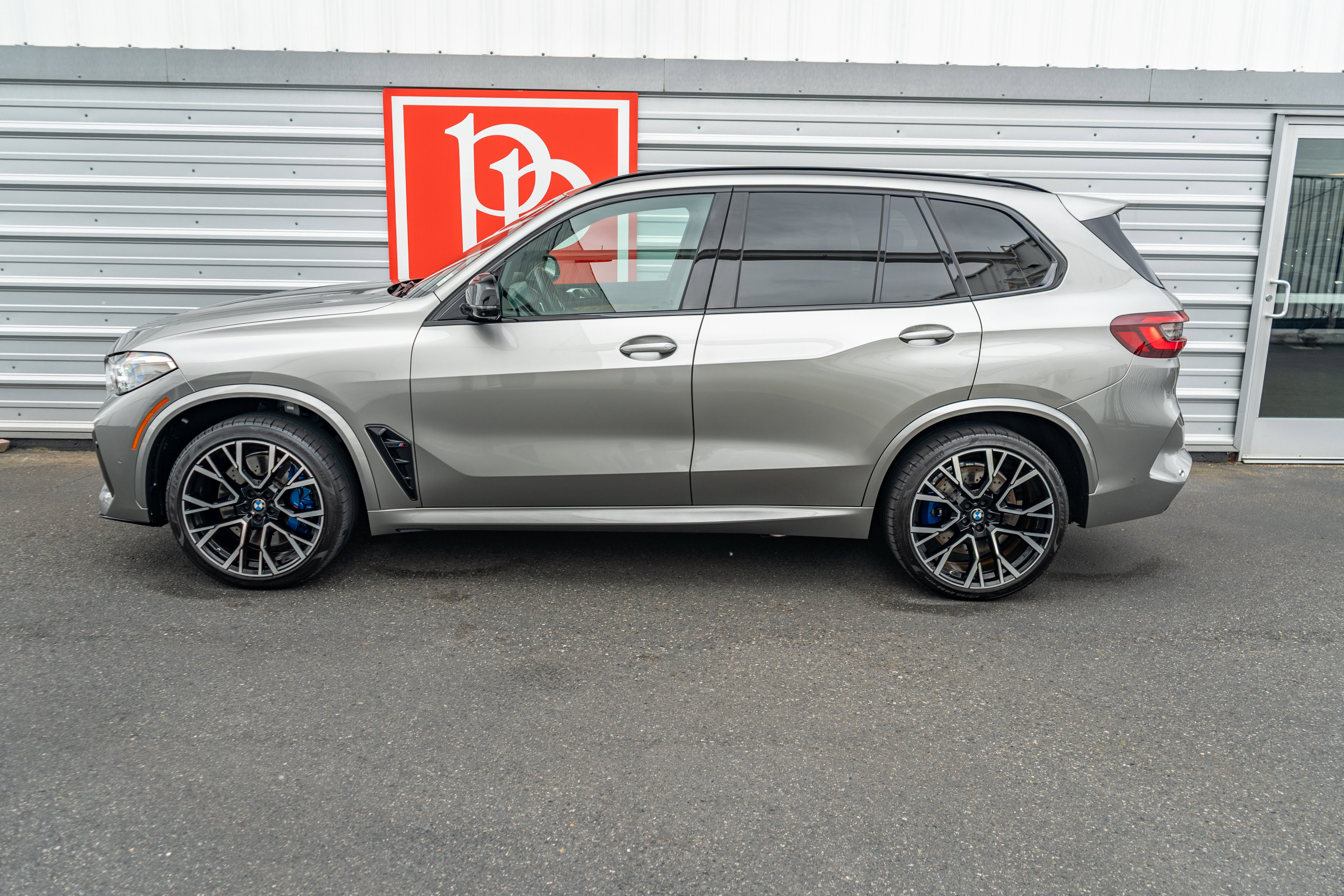 Used 2021 BMW X5 M w/ Competition Package AWD/4WD image 60