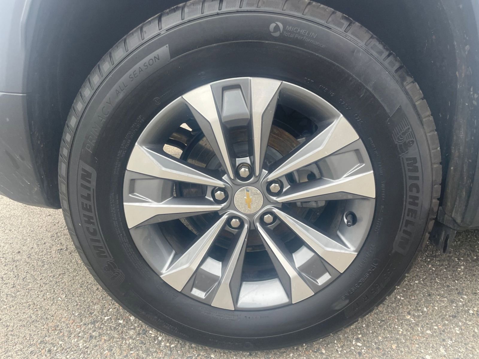 Used 2025 Chevrolet Equinox LT image 29