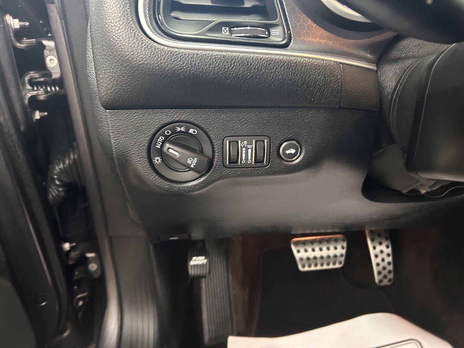 Used 2018 Dodge Challenger GT w/ GT Interior Package AWD/4WD image 16