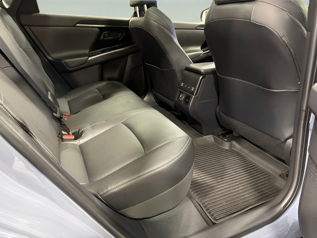 Used 2023 Subaru Solterra AWD image 33