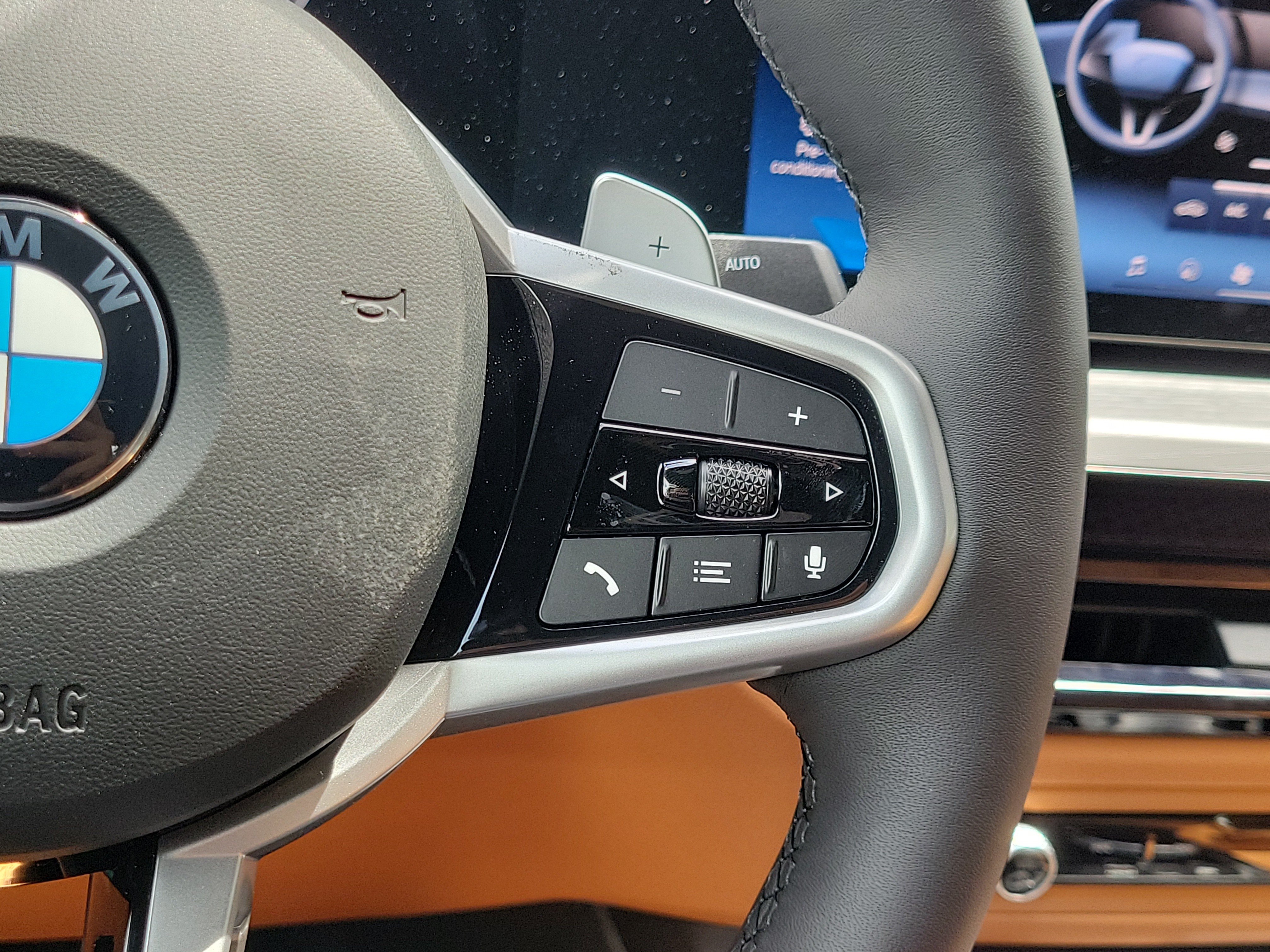 New 2026 BMW 330i Sedan w/ M Sport Package RWD image 18