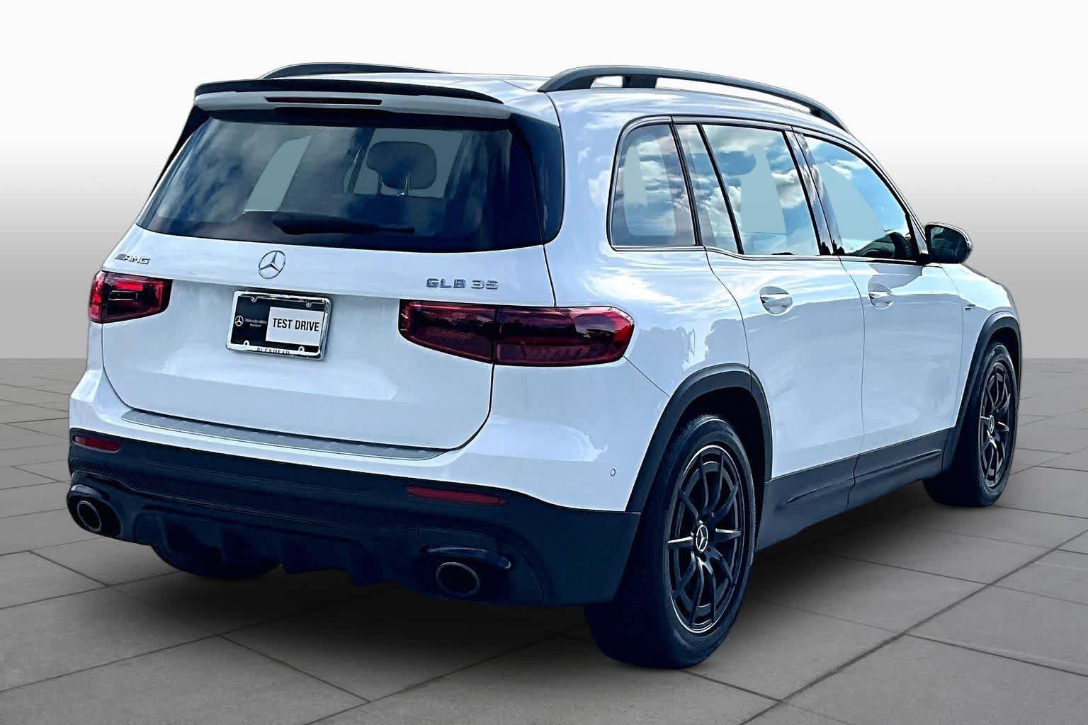 Used 2026 Mercedes-Benz GLB 35 AMG 4MATIC image 13