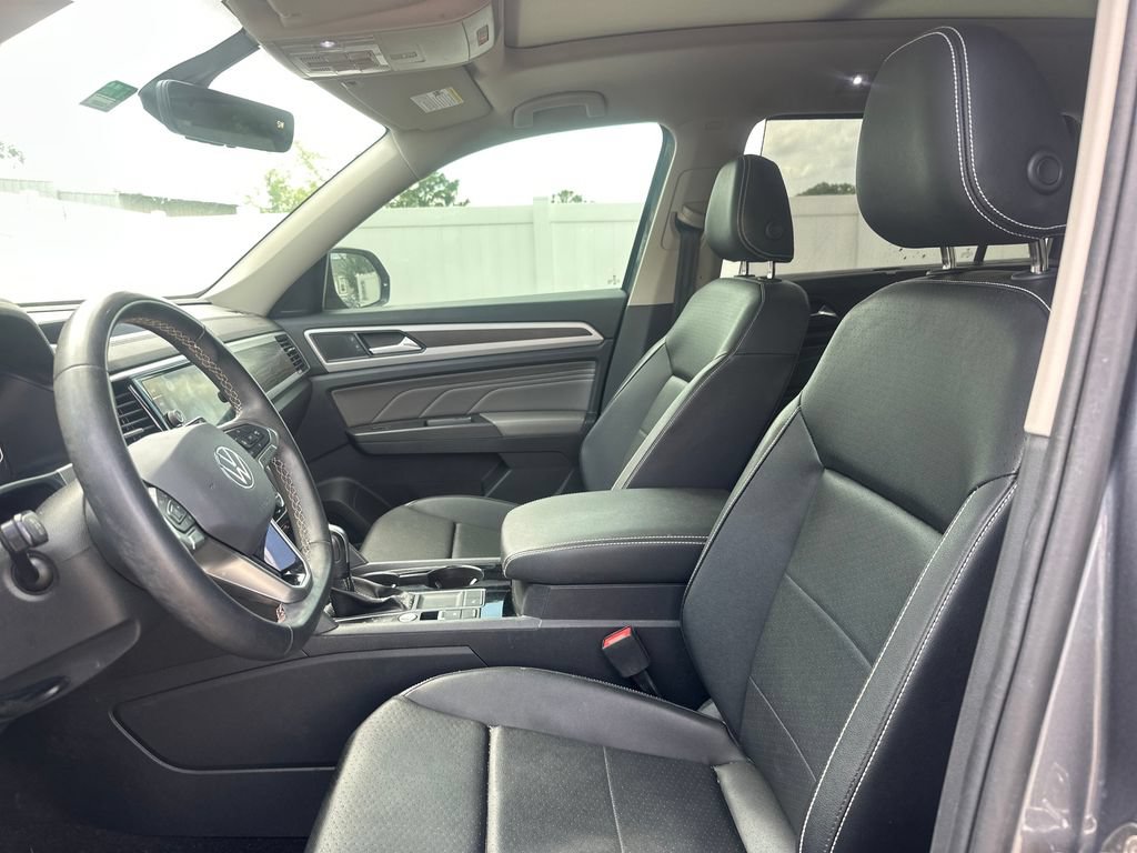 Used 2023 Volkswagen Atlas SE w/ Panoramic Sunroof Package FWD image 42