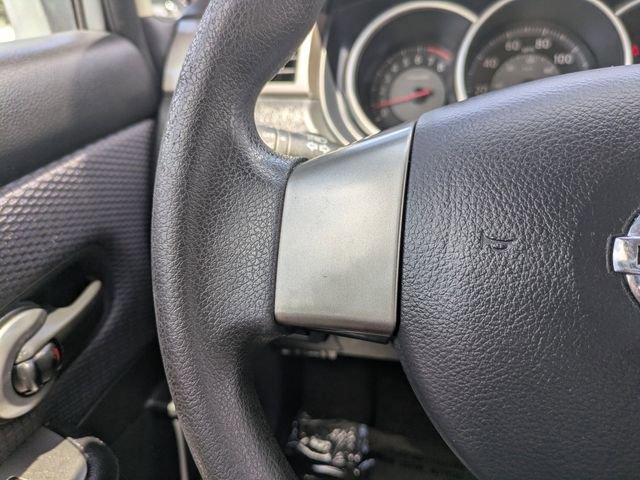 Used 2009 Nissan Versa Hatchback FWD image 24