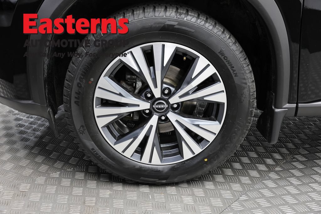 Used 2023 Nissan Rogue SV AWD/4WD image 34