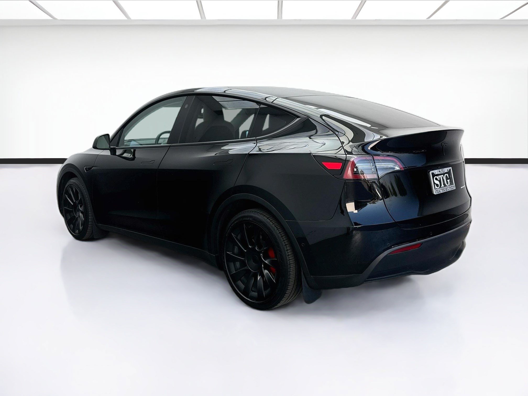 Used 2022 Tesla Model Y Long Range AWD/4WD image 6