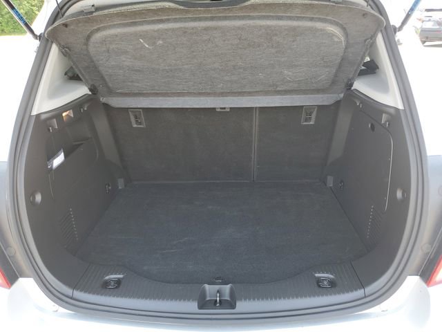 Used 2019 Chevrolet Trax LT w/ LT Convenience Package FWD image 9