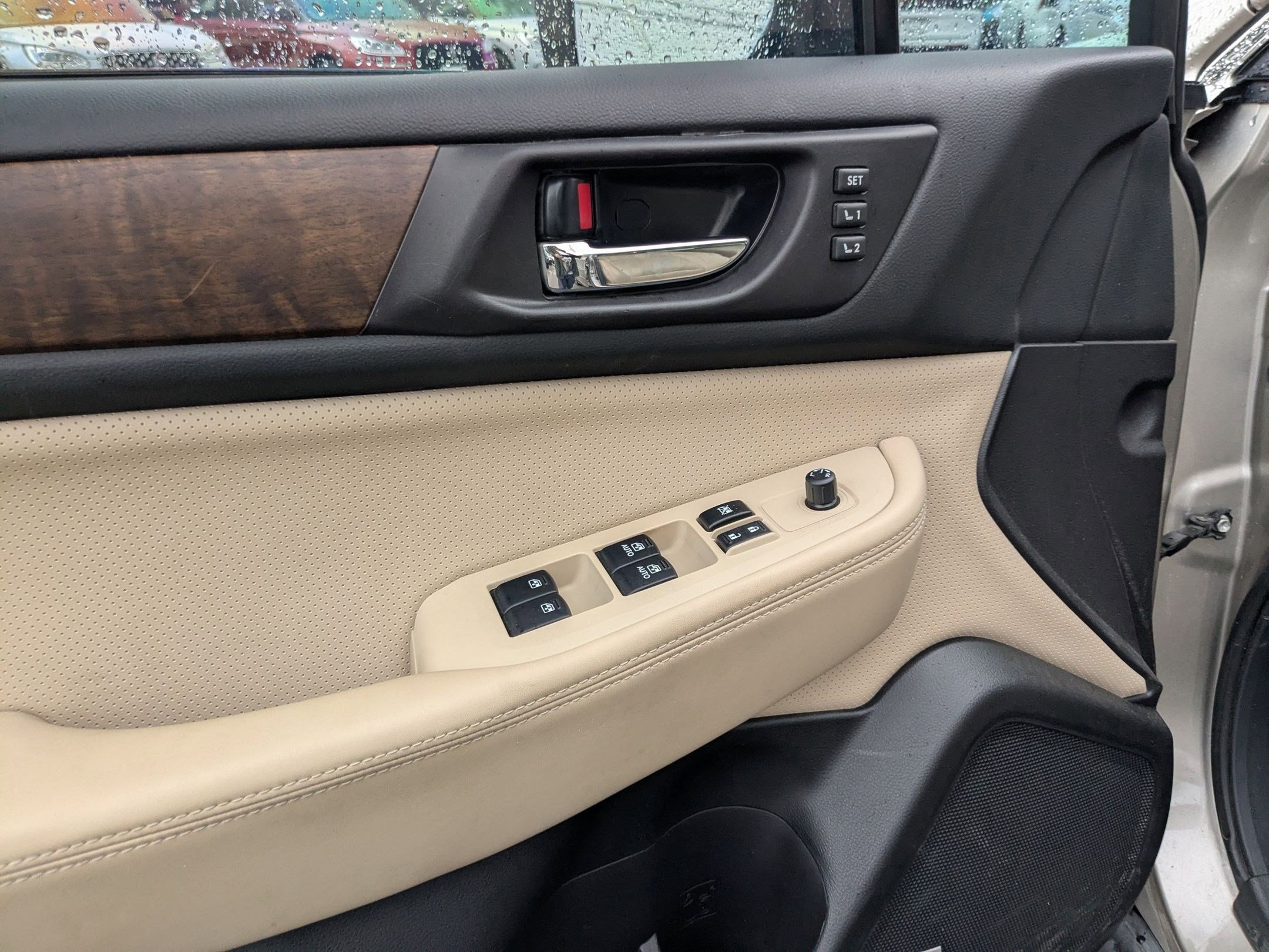 Used 2016 Subaru Outback 3.6R Limited image 11