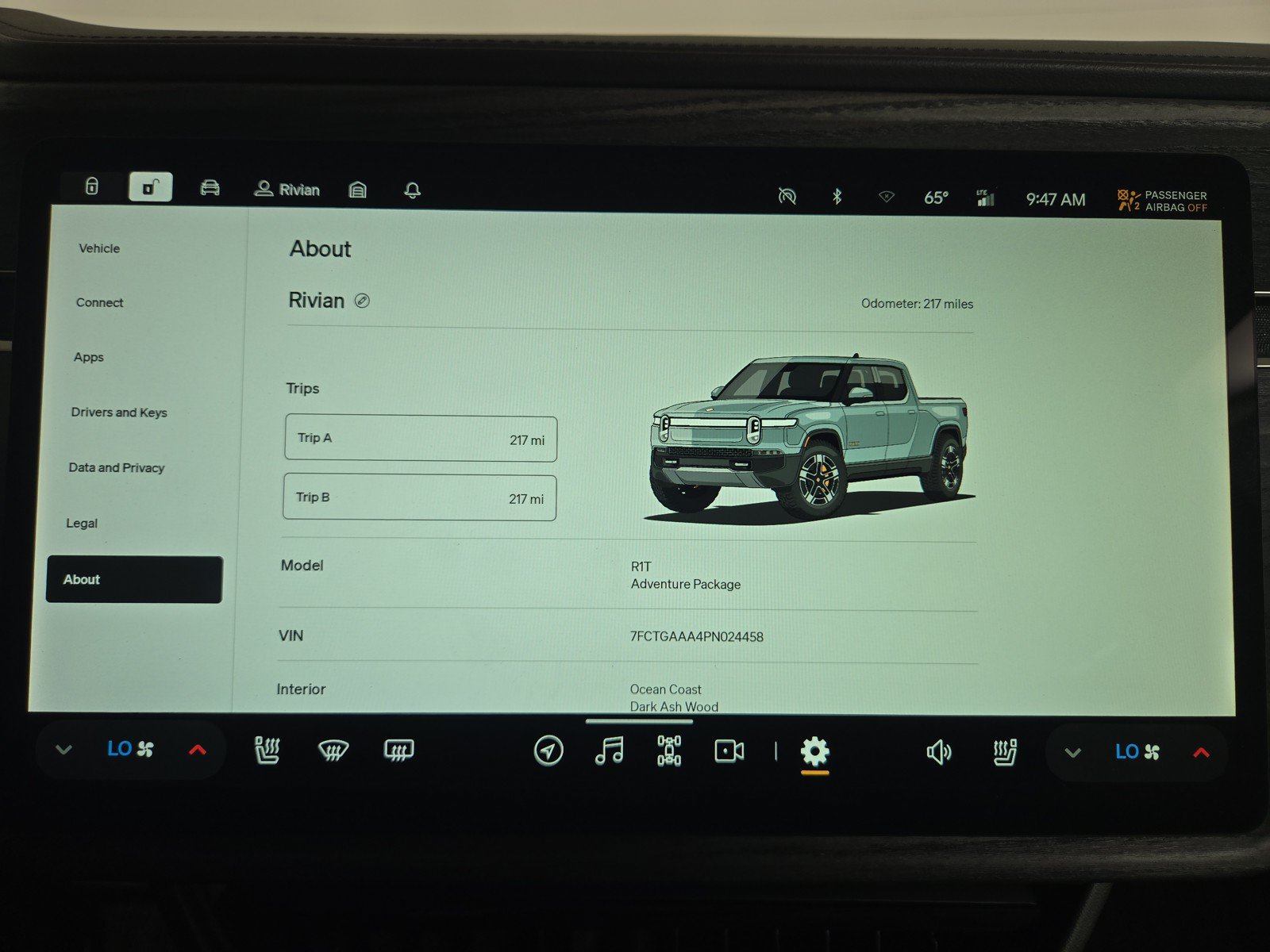 Used 2023 Rivian R1T Adventure AWD/4WD image 25