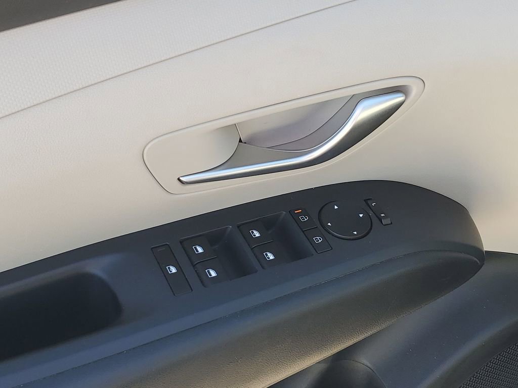 Used 2025 Hyundai Tucson SEL image 46