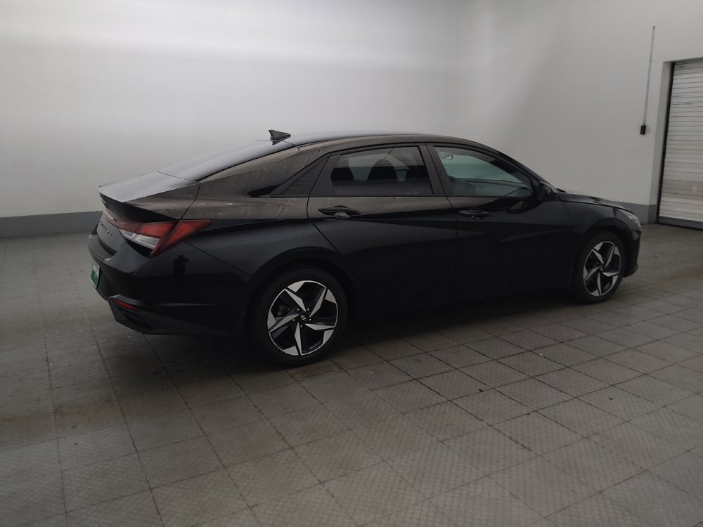 Used 2023 Hyundai Elantra SEL w/ Convenience Package FWD image 10