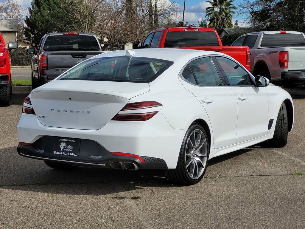 Used 2023 Genesis G70 2.0T image 5