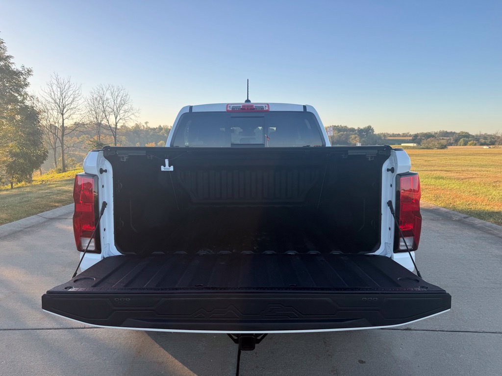 Used 2025 Chevrolet Colorado W/T w/ Advanced Trailering Package RWD image 5