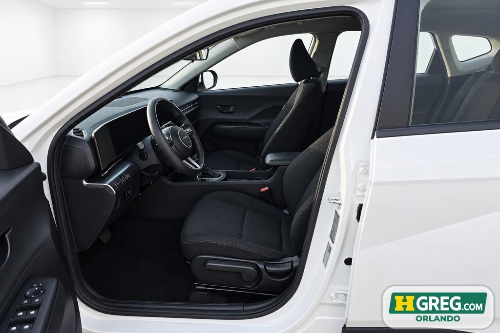 Used 2025 Hyundai Kona SE FWD image 10