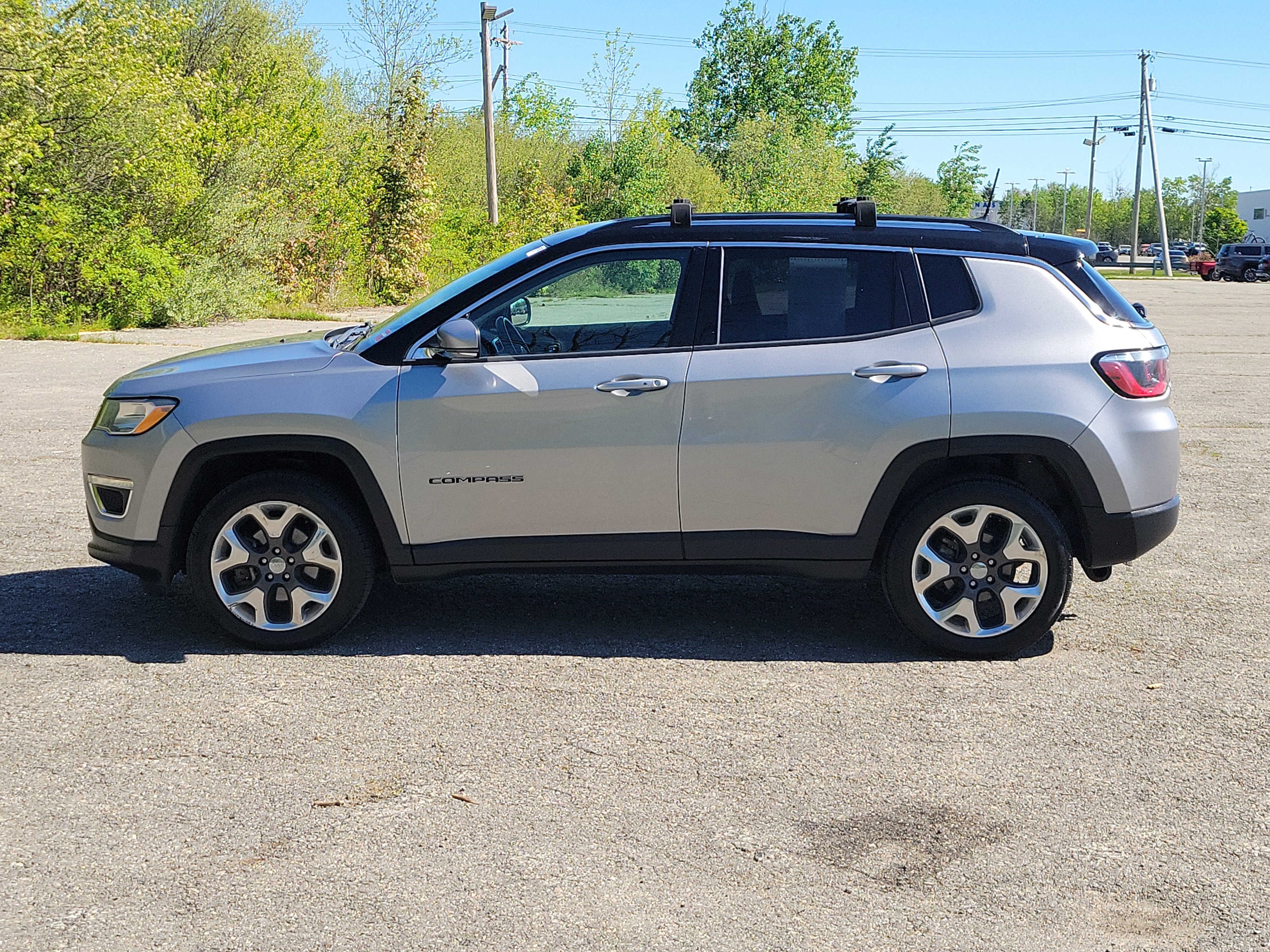 Used 2019 Jeep Compass Limited AWD/4WD image 8