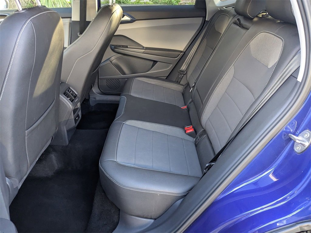 Used 2024 Volkswagen Taos SE image 21