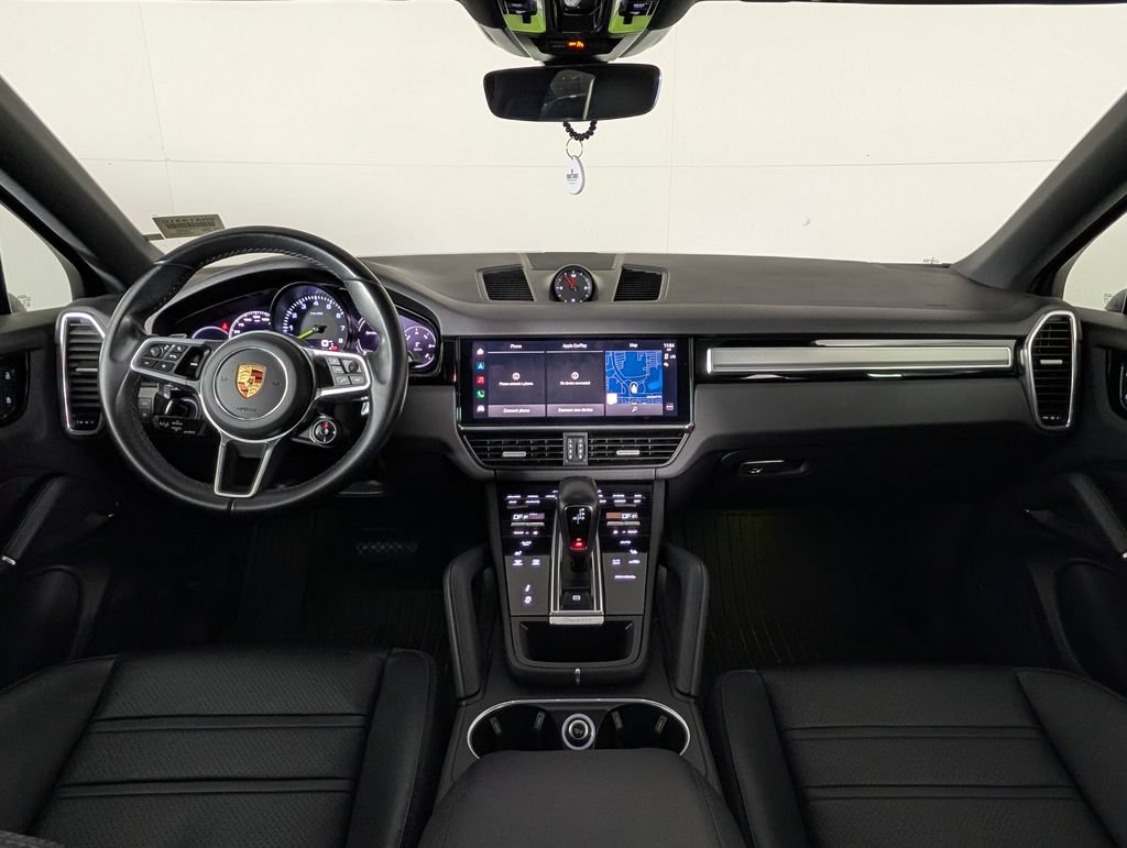 Certified 2023 Porsche Cayenne Platinum Edition AWD/4WD image 18