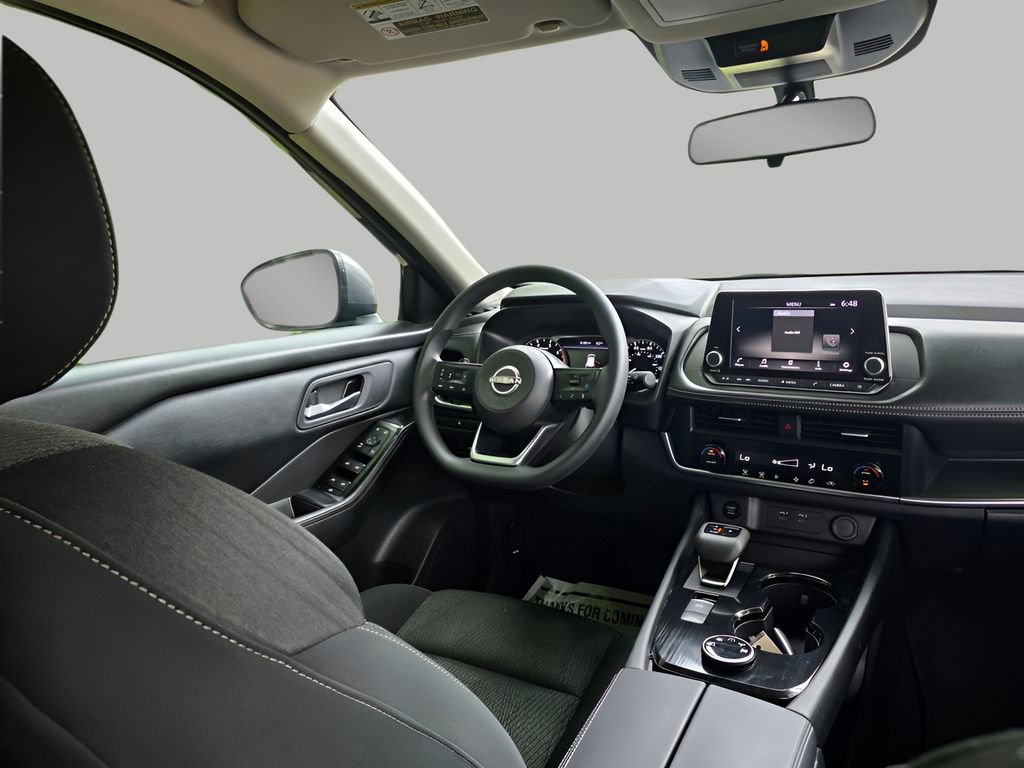 Used 2024 Nissan Rogue SV AWD/4WD image 10