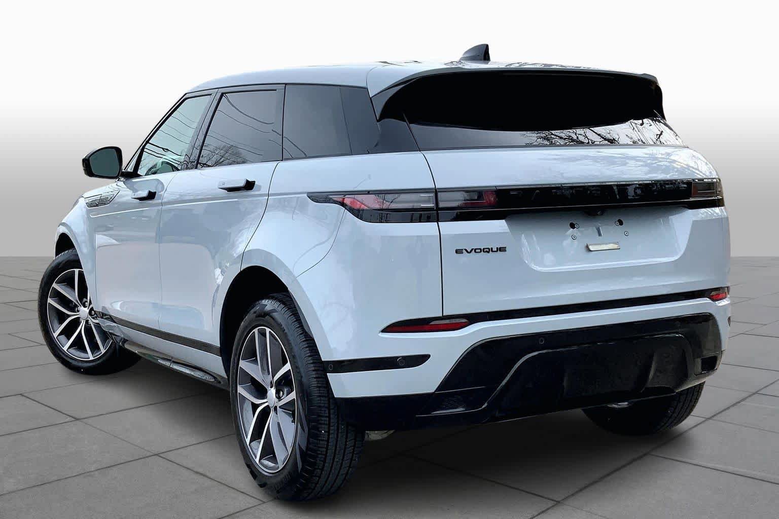 Used 2026 Land Rover Range Rover Evoque Dynamic SE image 12