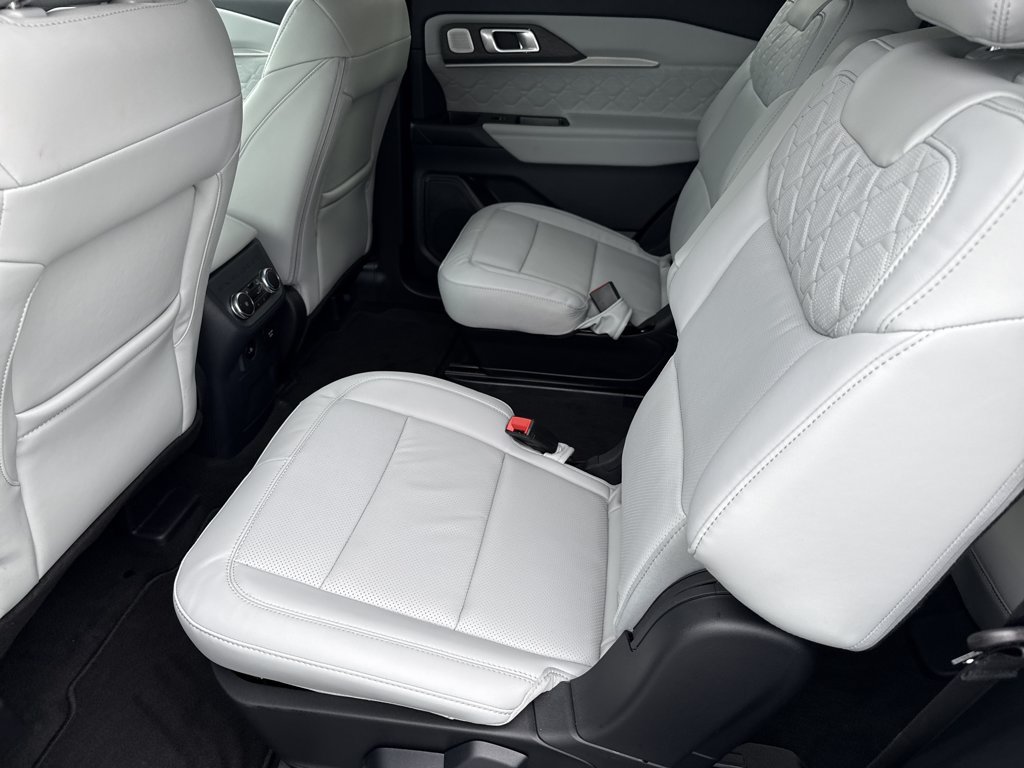 New 2026 Ford Explorer Platinum w/ LUX Leather Package AWD/4WD image 20