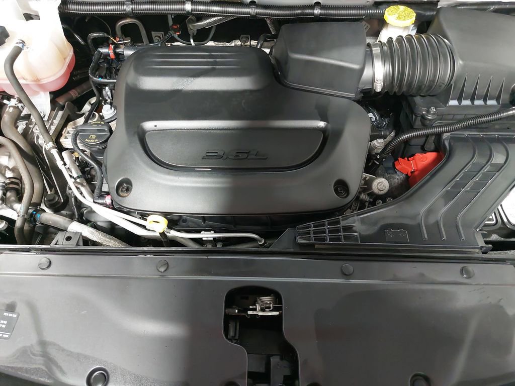 Used 2024 Chrysler Pacifica Touring-L image 53