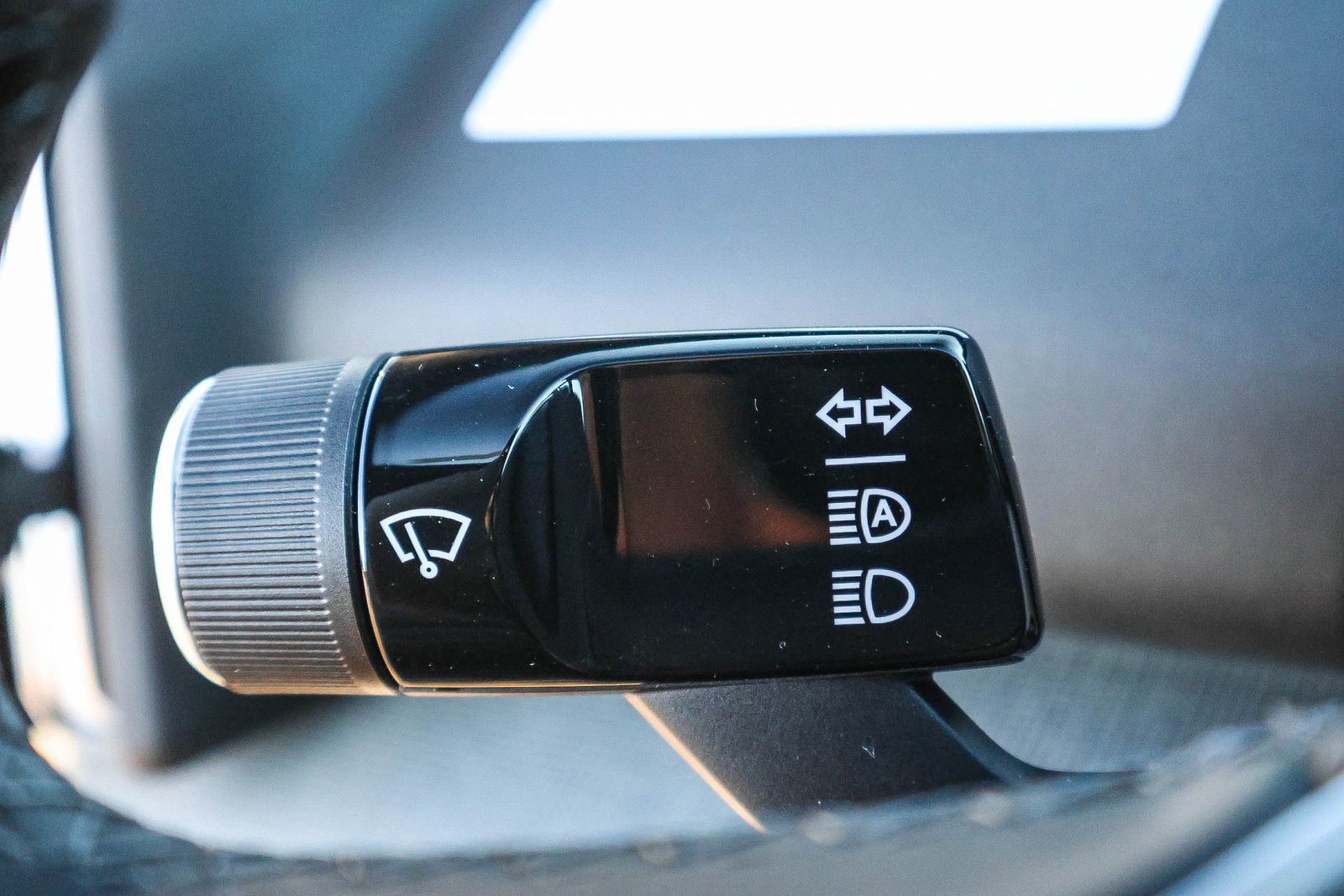 New 2025 Volvo EX30 Plus w/ Protection Package Premier image 29