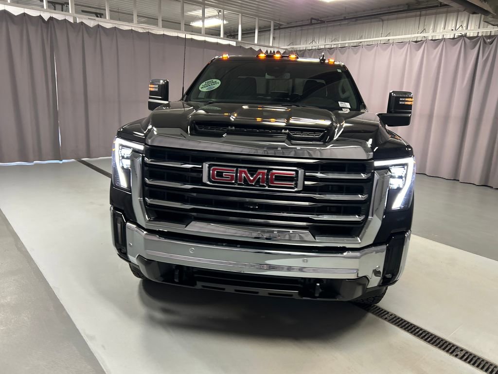 Used 2025 GMC Sierra 2500 SLT w/ SLT Premium Package image 2