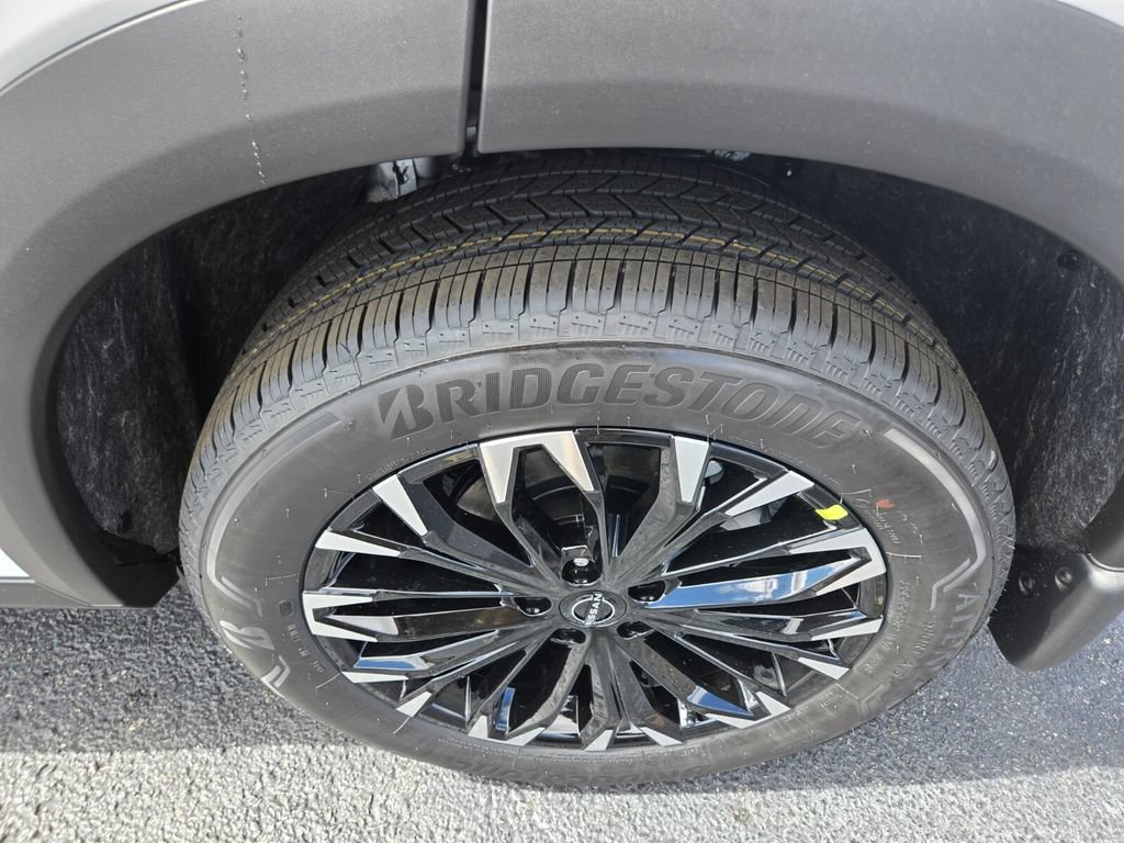 New 2026 Nissan Rogue Platinum w/ Tech Package AWD/4WD image 7