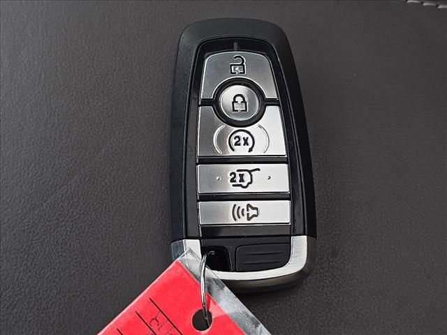 Used 2020 Ford Explorer Platinum w/ Premium Technology Package image 39