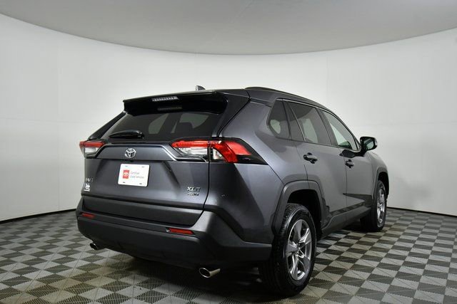 Used 2025 Toyota RAV4 XLE image 11