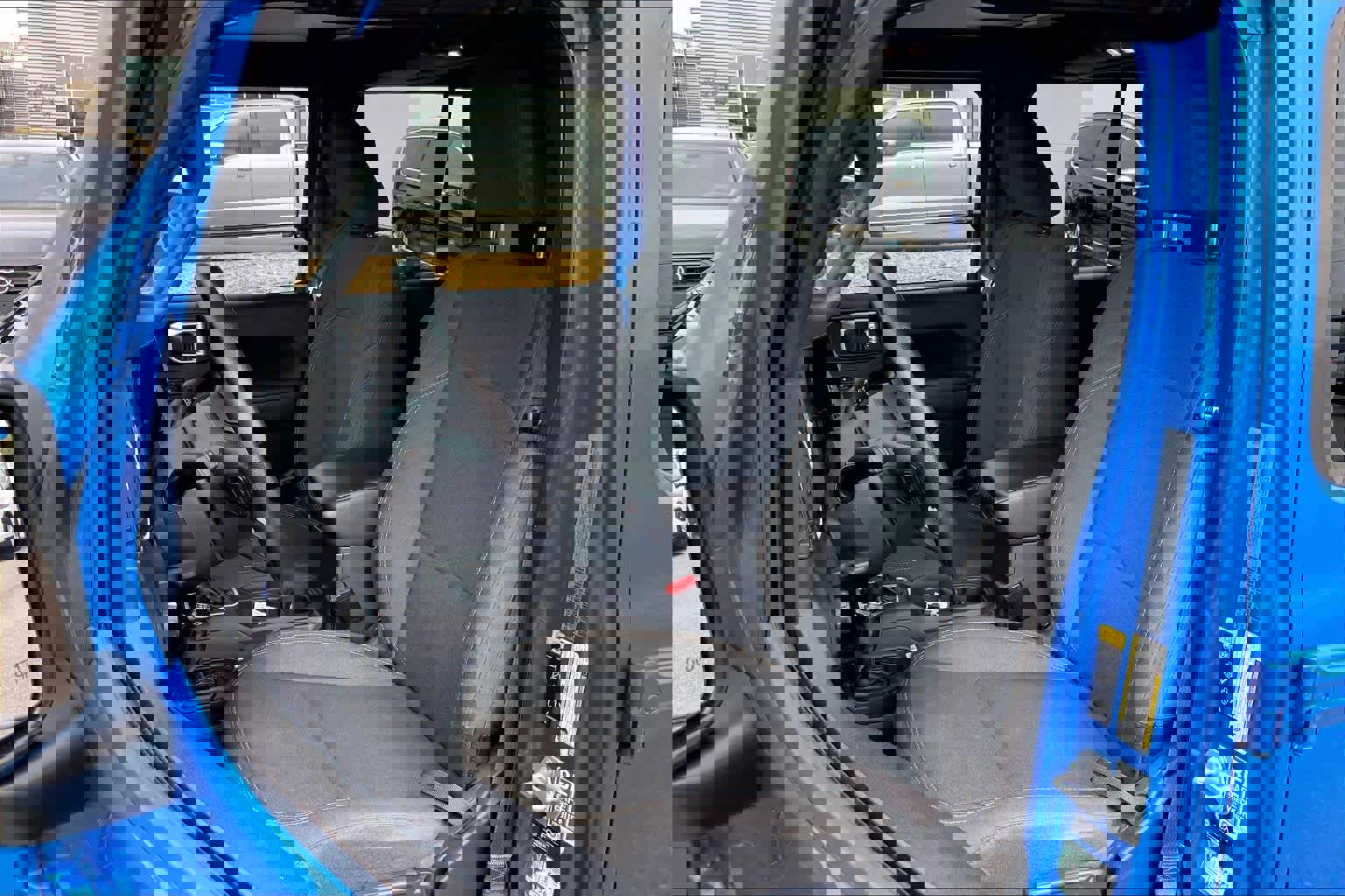 Used 2024 Jeep Gladiator Sport image 8