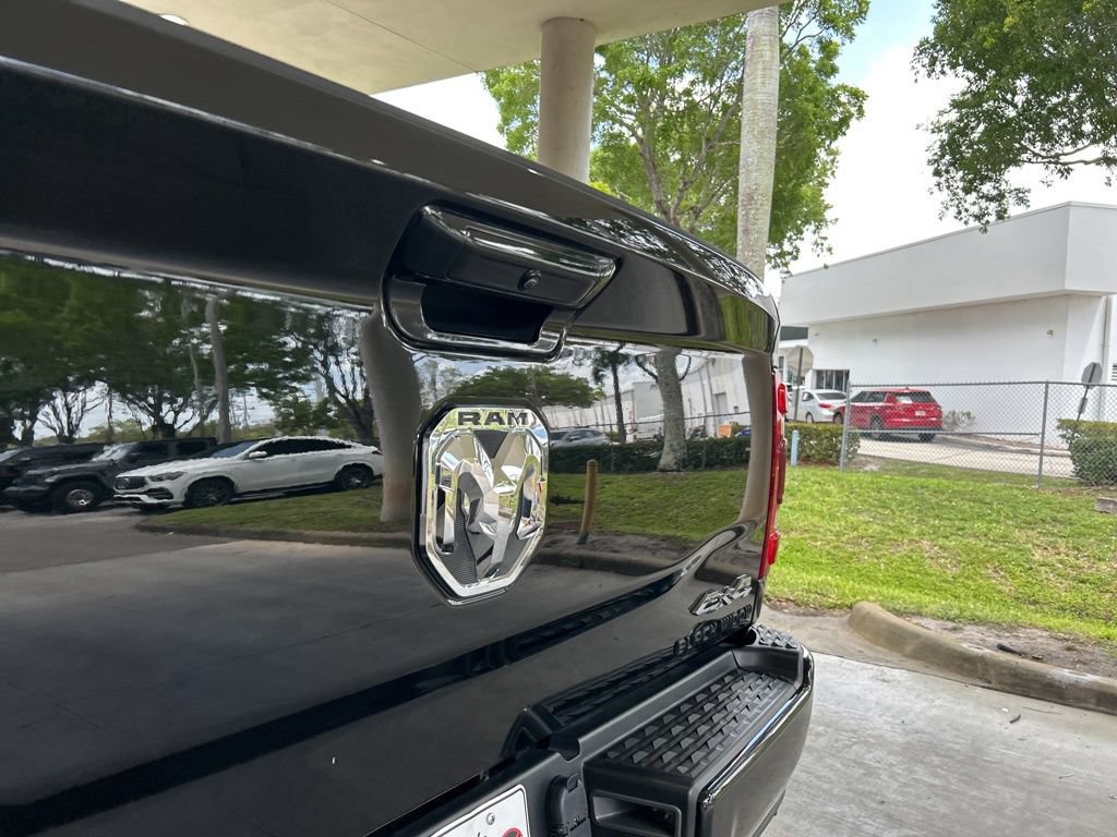 Used 2023 RAM 2500 Limited AWD/4WD image 22