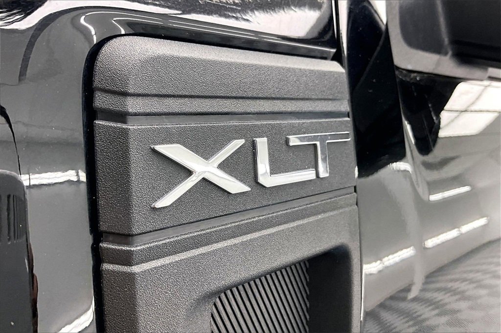 Used 2025 Ford Maverick XLT w/ Equipment Group 302A image 8