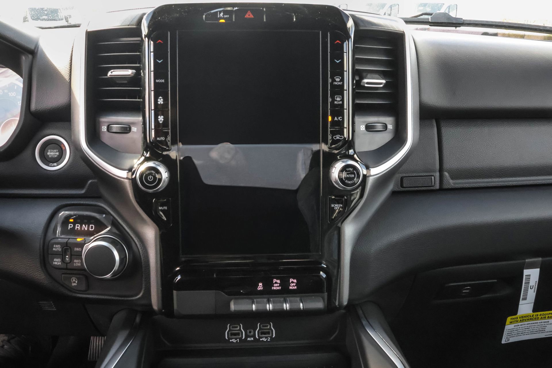New 2026 RAM 1500 4x4 Crew Cab image 16