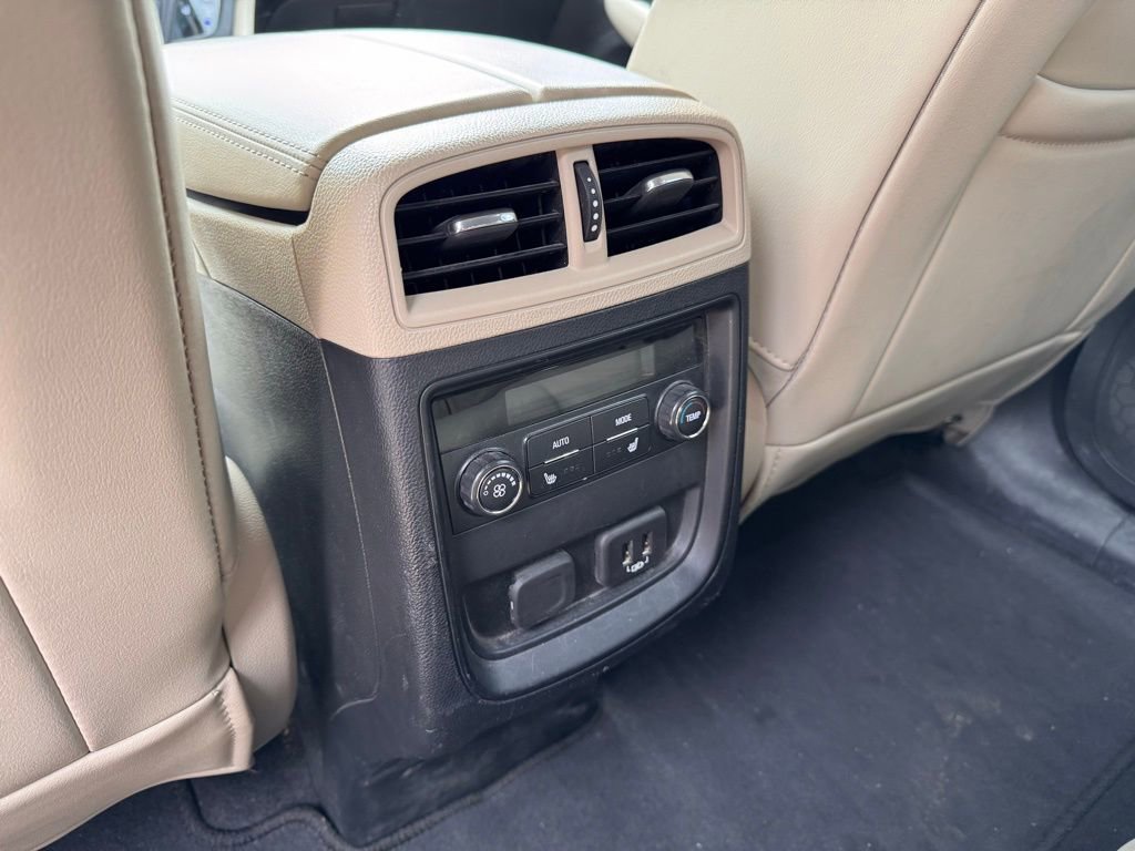 Used 2019 Buick Envision Essence AWD/4WD image 11