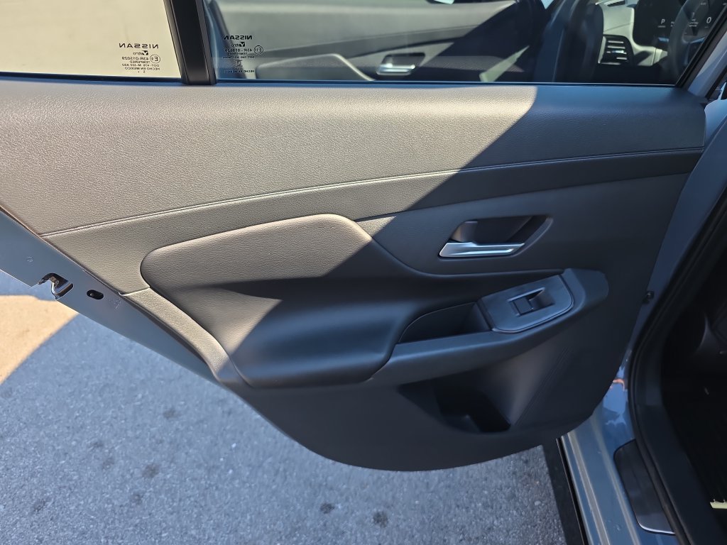 Certified 2026 Nissan Sentra SR w/ SR Premium Package FWD image 39