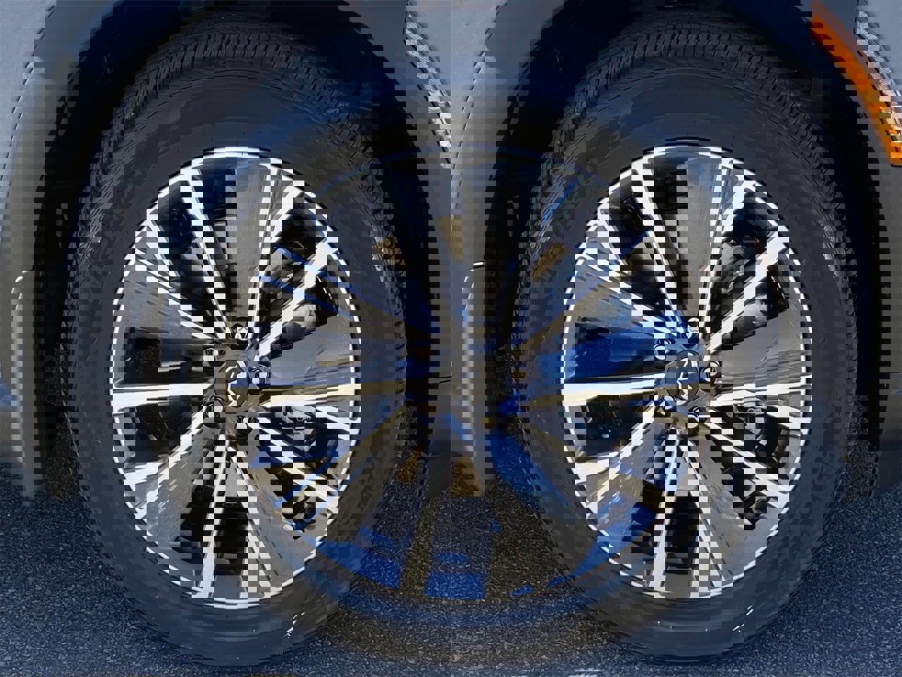 New 2026 INFINITI QX60 Luxe w/ Cargo Package image 7