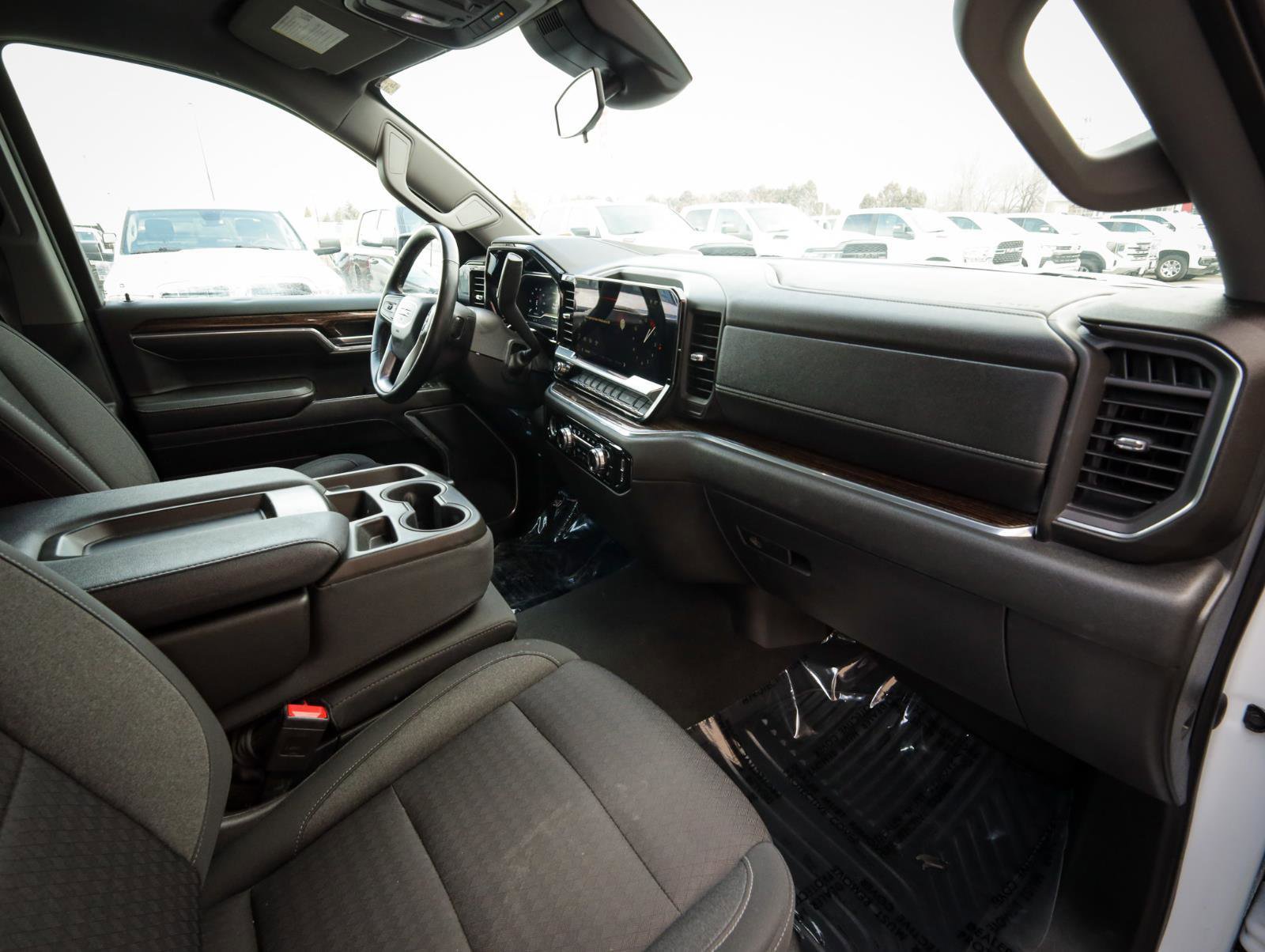 Used 2023 GMC Sierra 1500 Elevation image 22