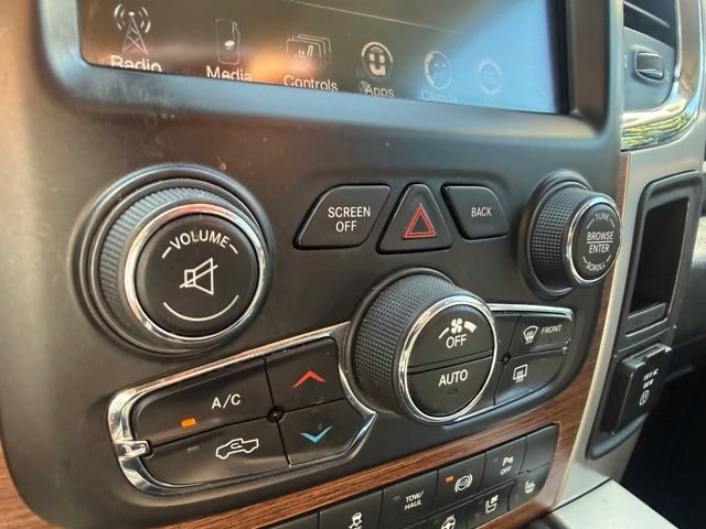 Used 2015 RAM 2500 Laramie w/ Convenience Group AWD/4WD image 24