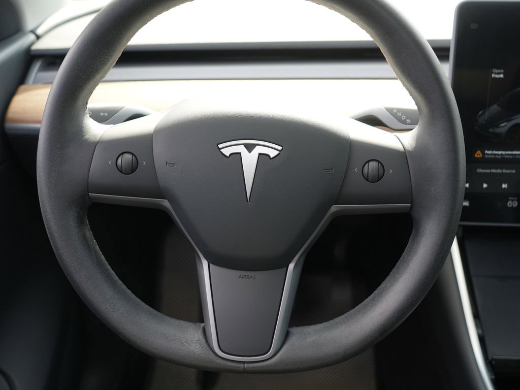 Used 2021 Tesla Model Y Long Range AWD/4WD image 22