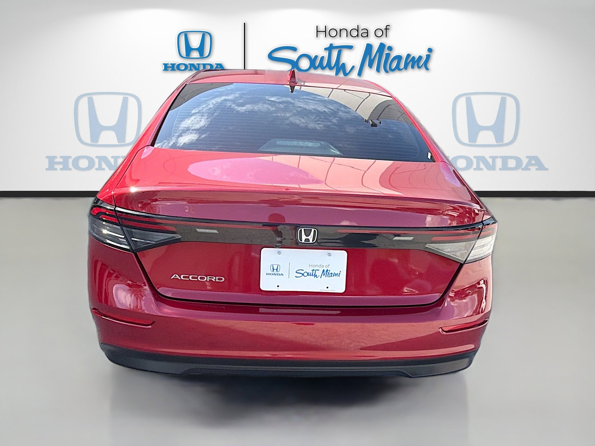 Used 2023 Honda Accord EX image 6